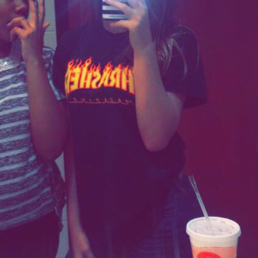 basic thrasher short sleeve tee